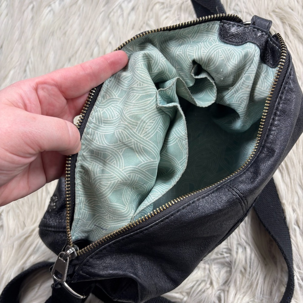 The Sak Classic Black Leather Crossbody Bag Zip Top - Picture 6 of 6
